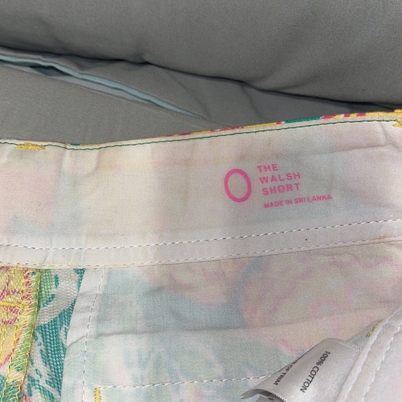 Iilly Pulitzer shorts - Picture 3 of 4